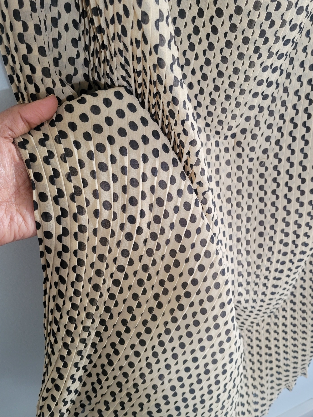 🎈NWT MANGO MNG Suit Polka-Dot Beige Maxi Skirt Pleated Size L Feminine - Picture 11 of 11